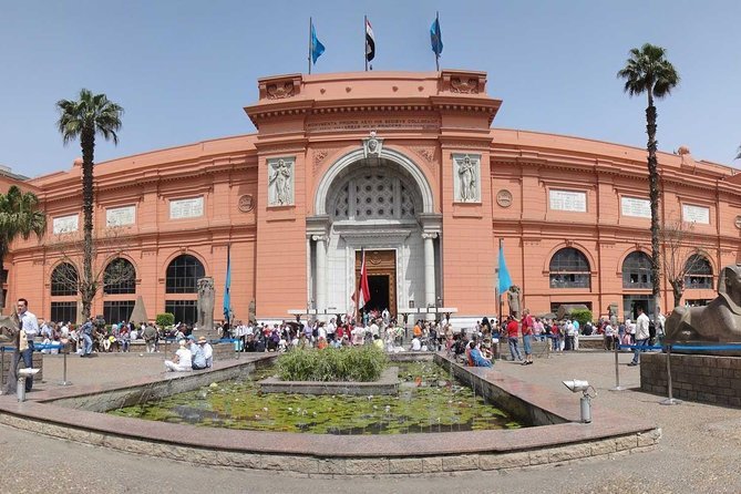 Pyramids and Egyptian Museum by bus From Marsa Alam