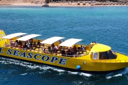 Royal Seascope semi submarine cruise with snorking