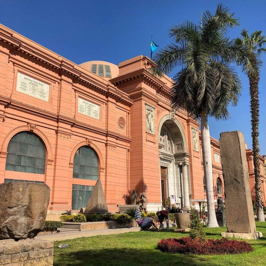 Vip Cairo Pyramids and egypation National Museum from Marsa Alam