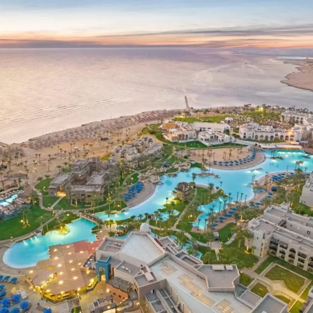 Marsa Alam: Royal Seascope Submarine Cruise with Pickup