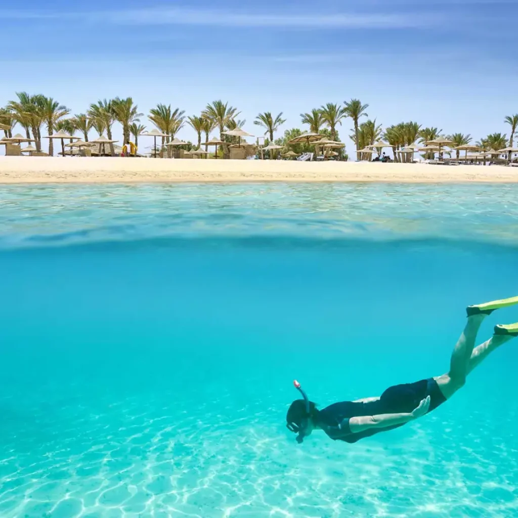 Marsa Alam: Royal Seascope Submarine Cruise with Pickup