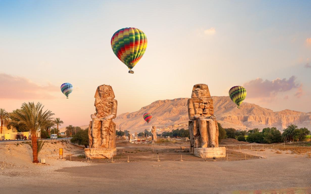 2 day Luxor adventure and sunrise hot air balloon