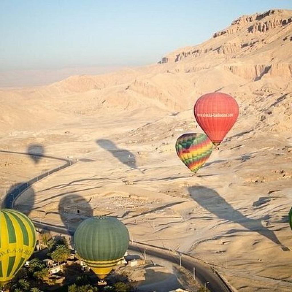 2 day Luxor adventure and sunrise hot air balloon