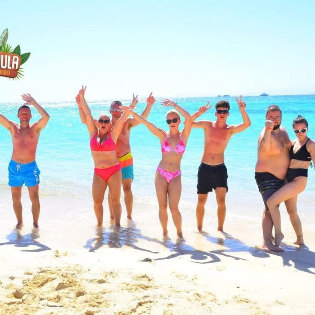 Hula Hula Island & Snorkeling Cruise